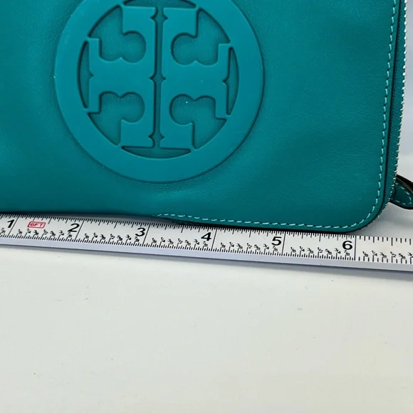 Tory Burch Teal Leather Crossbody Phone Bag - Picture 6 of 7